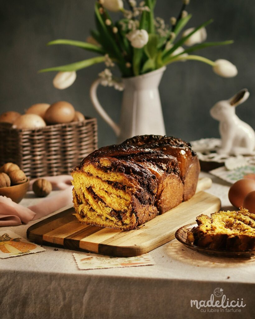 Babka cu ciocolata alba, morcov si pralina din nuci