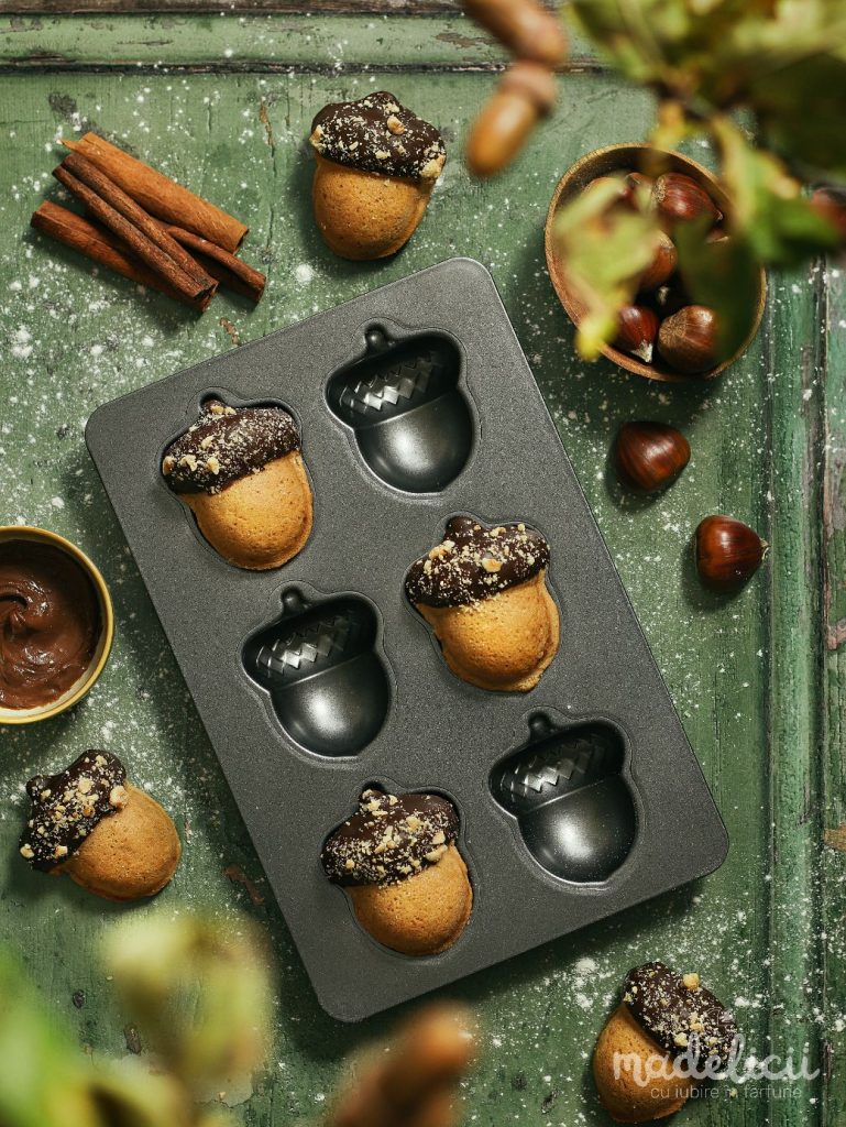 Tava pentru briose in forma de ghinda