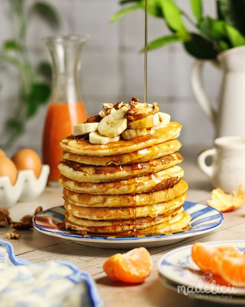 Clatite americane pufoase - reteta clasica de pancakes