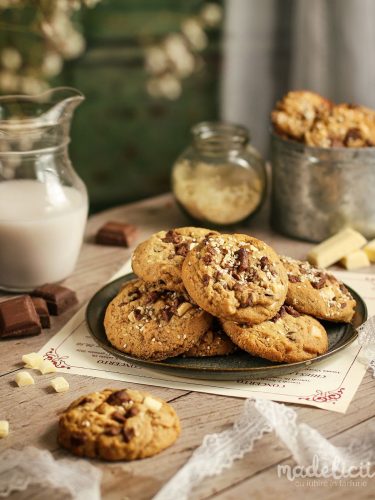 Fursecuri cu ciocolata si tahini din susan