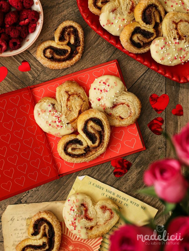 Palmieri din aluat foitaj cu zmeura sau cacao pentru Valentine's Day sau Dragobete