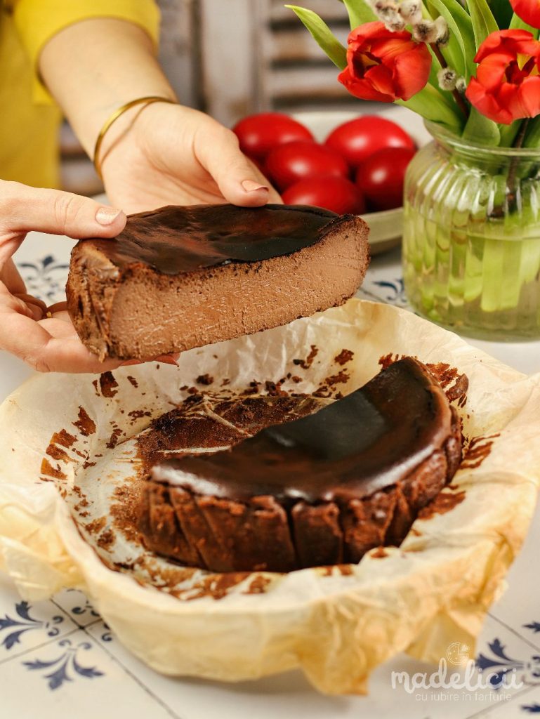 Basque cheesecake cu ciocolata (Burnt Basque Cheesecake)