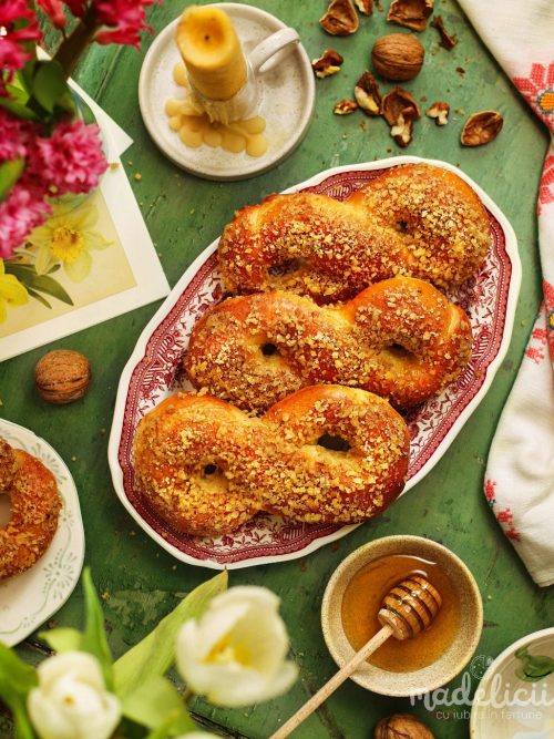 Mucenici moldovenesti, pufosi si insiropati